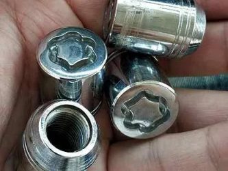 Секретки на колеса что это такое?