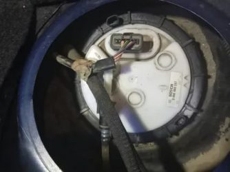 Топливный фильтр на пежо 308 где стоит?