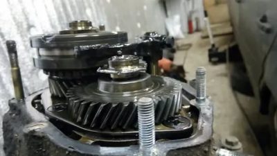 Воет коробка передач на калине что делать?