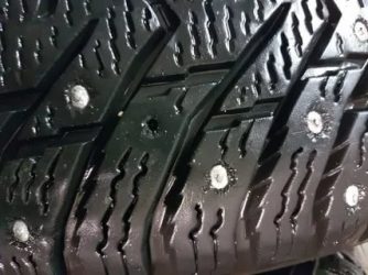 Вылетели шипы на зимней резине что делать?