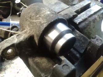 Закис тормозной поршень что делать?