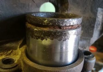 Закис тормозной поршень что делать?