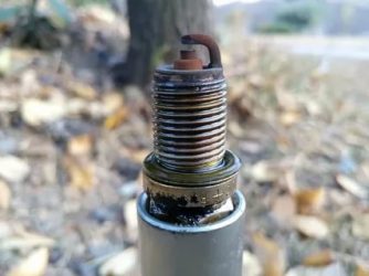 Залило свечи бензином что делать?