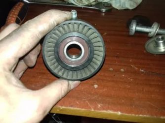 Замена ролика натяжителя ремня генератора Лада гранта