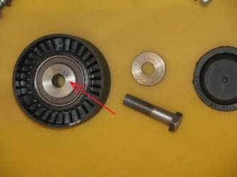 Замена ролика натяжителя ремня генератора Лада гранта