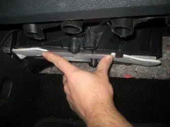 Замена салонного фильтра фольксваген пассат б7