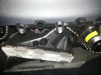 Замена салонного фильтра шкода октавия а4